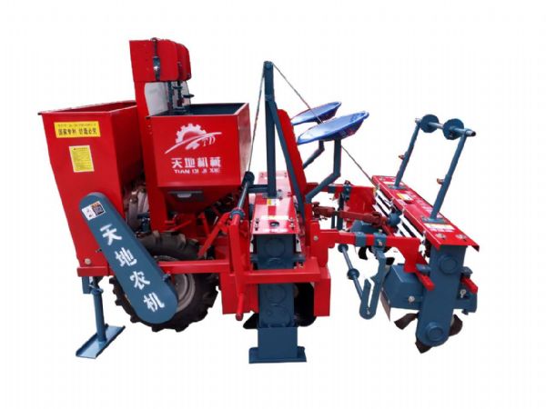 2CM-2B型馬鈴薯種植機